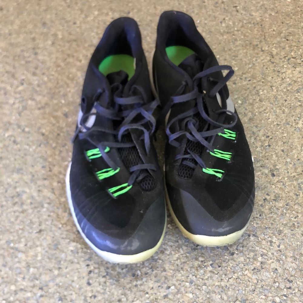 Nike Basketball Shoes Size 11.5
